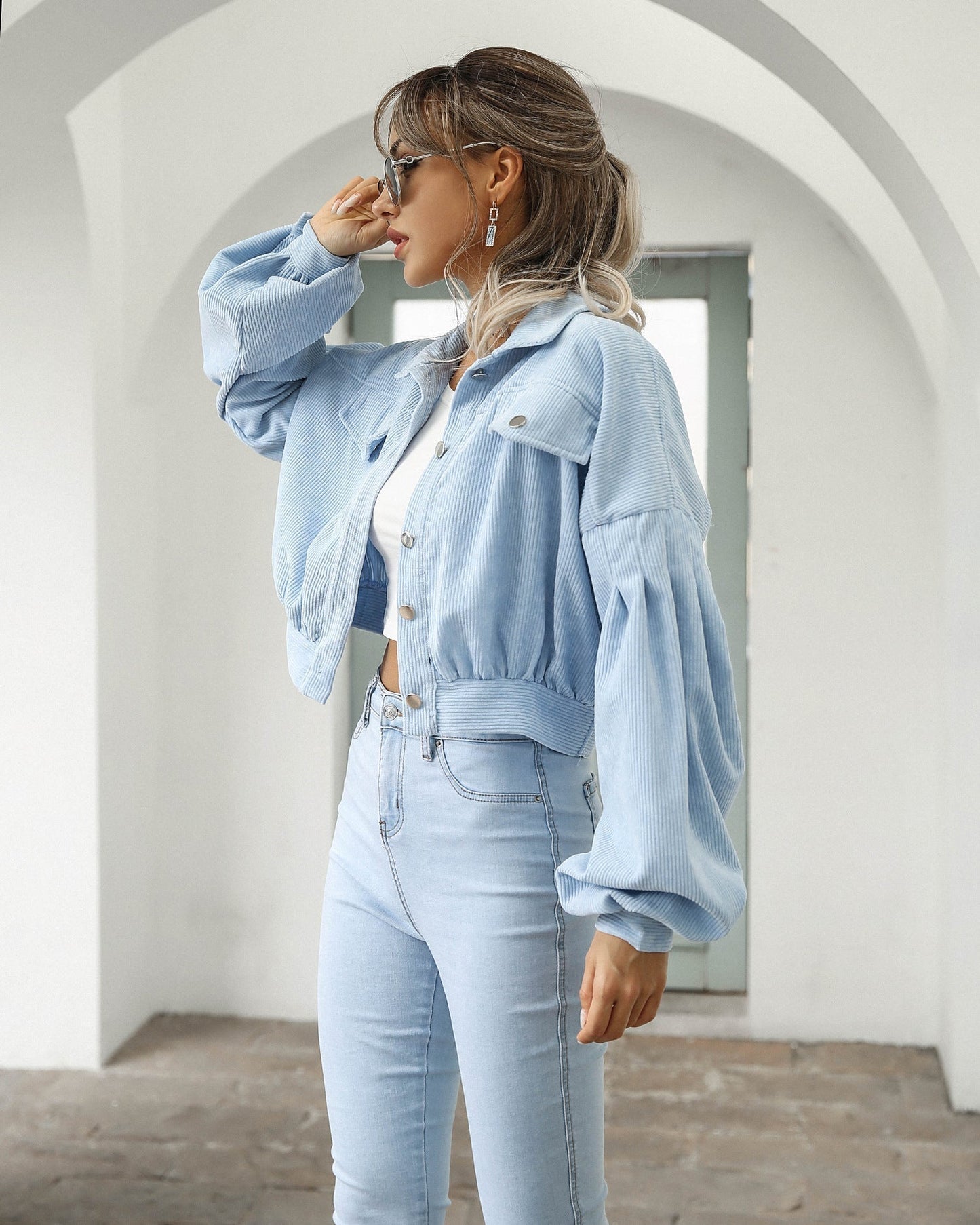 Stylish Corduroy Jacket – Cropped Fit with Fun Balloon Sleeves 7