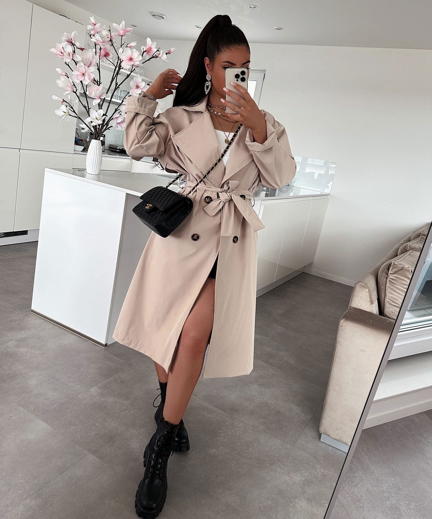 Women's Belted Windbreaker Jacket – Chic Style for Breezy Days 1