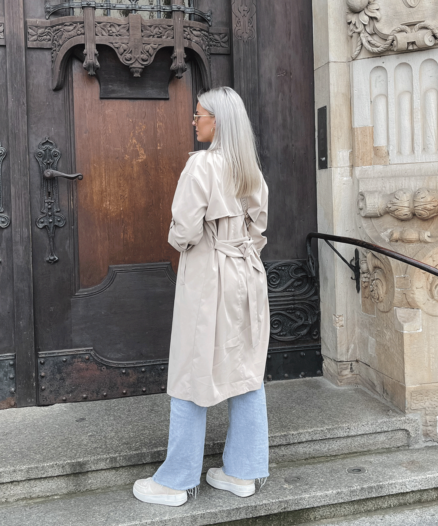 Women's Belted Windbreaker Jacket – Chic Style for Breezy Days 8