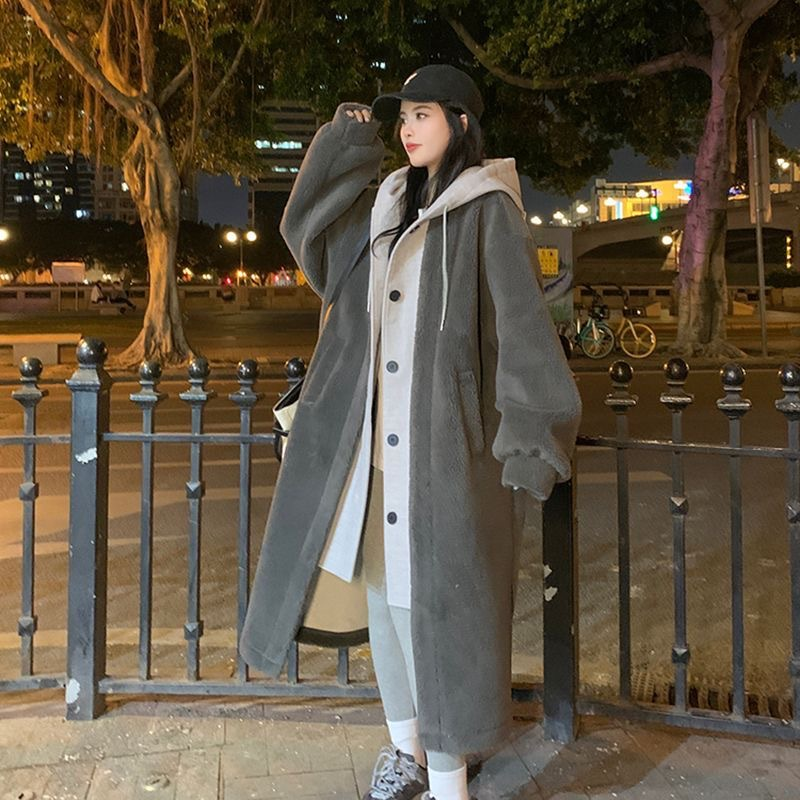 Women's Cold Weather Jacket – Cozy Sherpa Hood for Winter Comfort 10