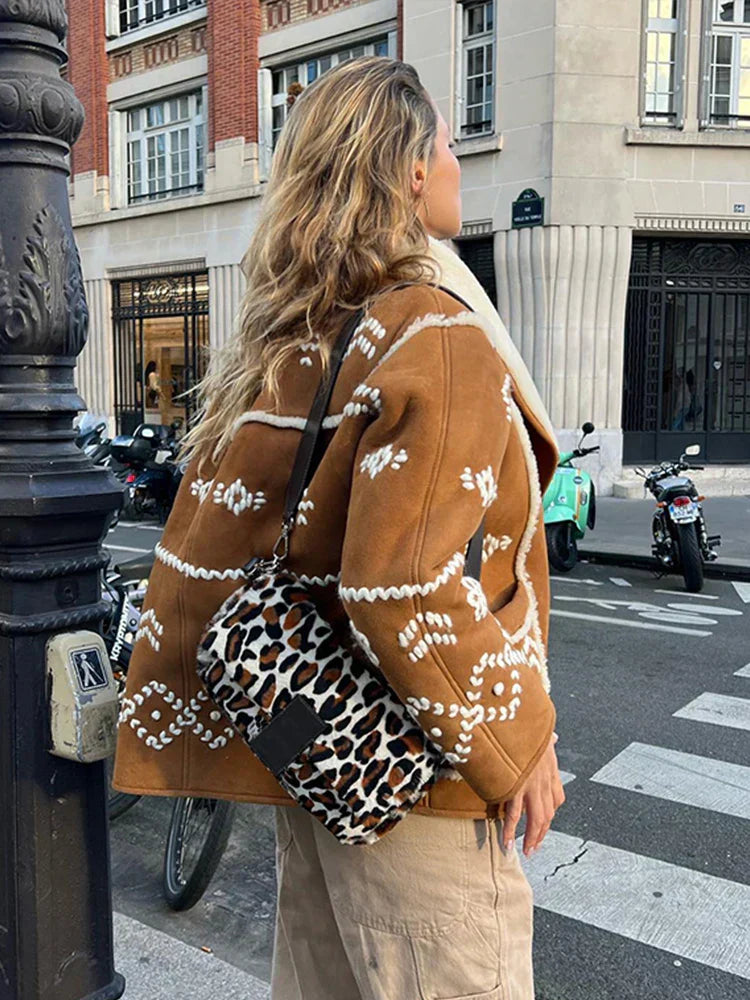 Women's Lapel Jacket – Cozy Style for Winter Outings 3