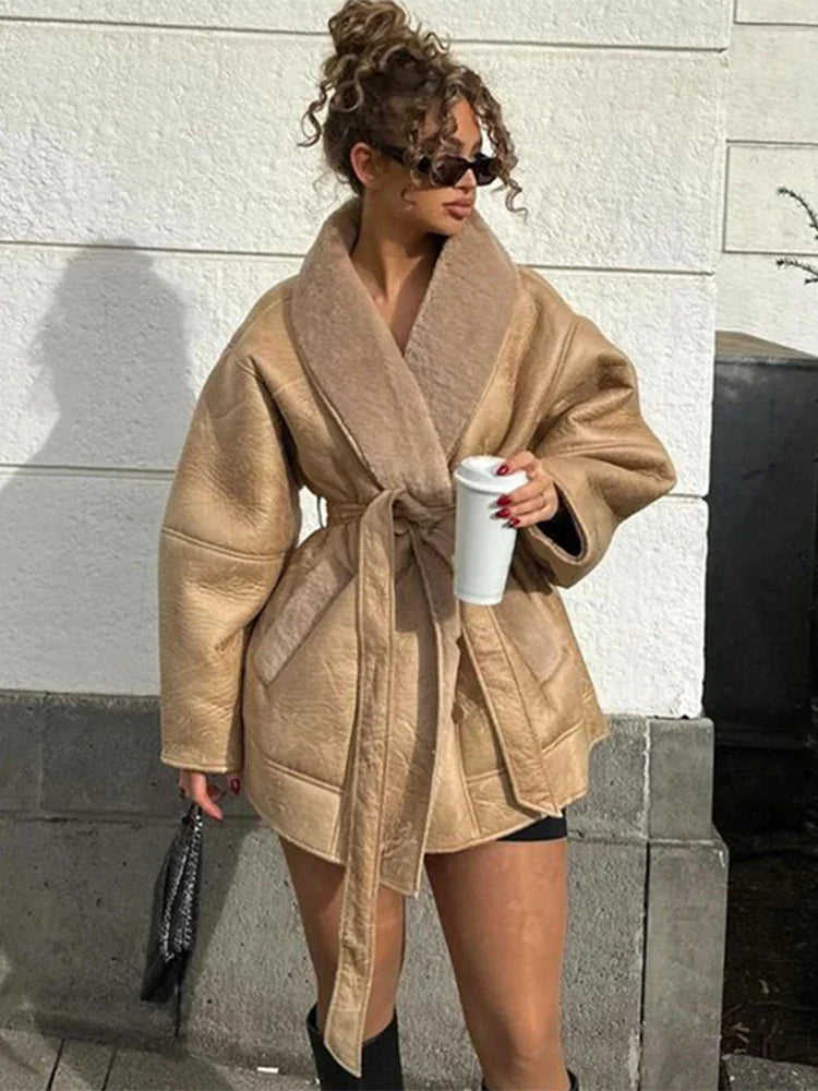 Women's Leather Jacket – Stylish Warmth for Winter Chic 1