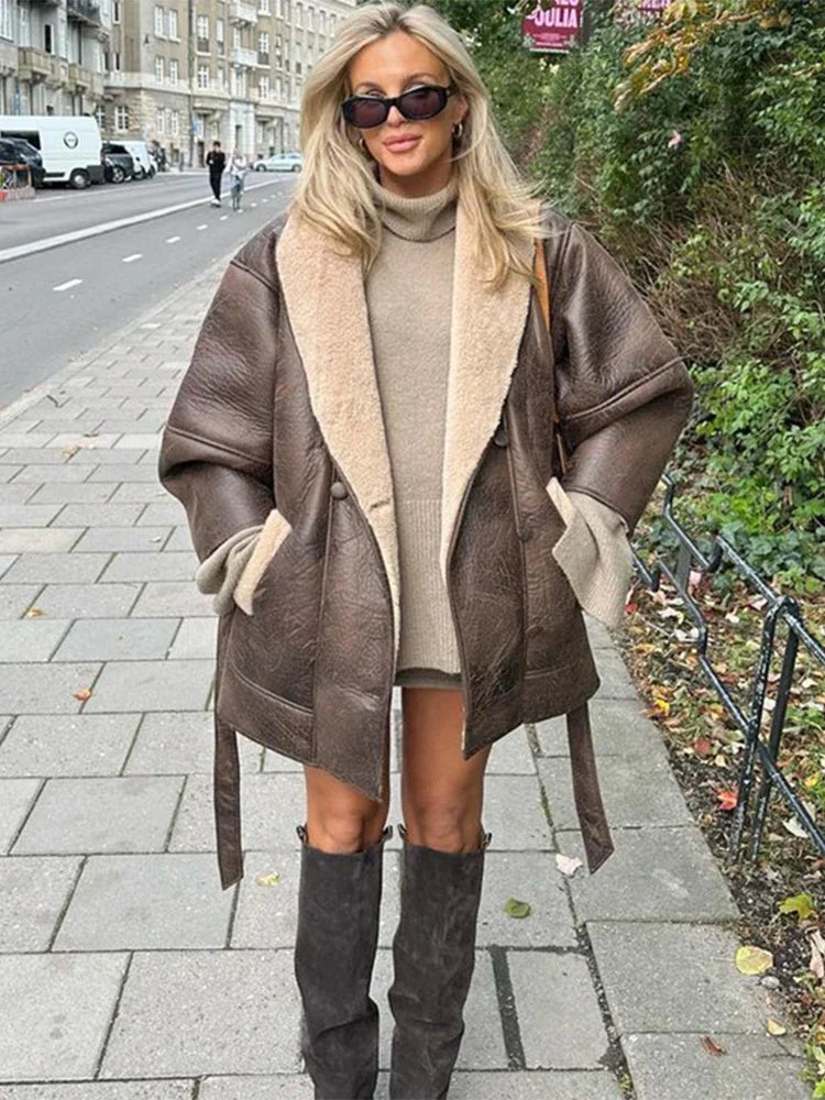Women's Leather Jacket – Stylish Warmth for Winter Chic 3