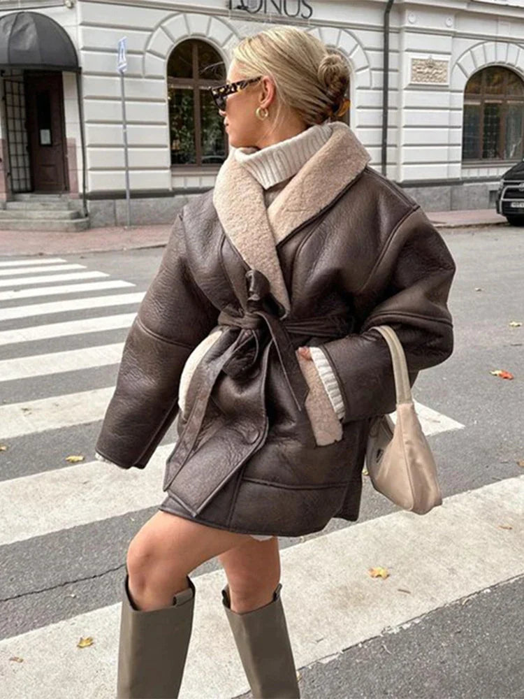 Women's Leather Jacket – Stylish Warmth for Winter Chic 4