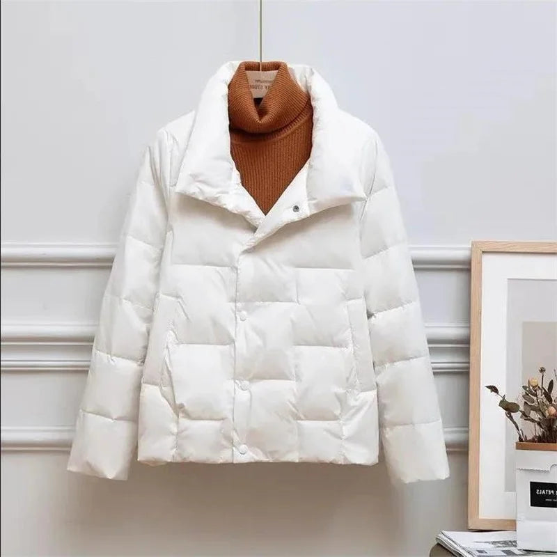 Women's Lightweight Down Jacket – Stylish & Packable Comfort 9