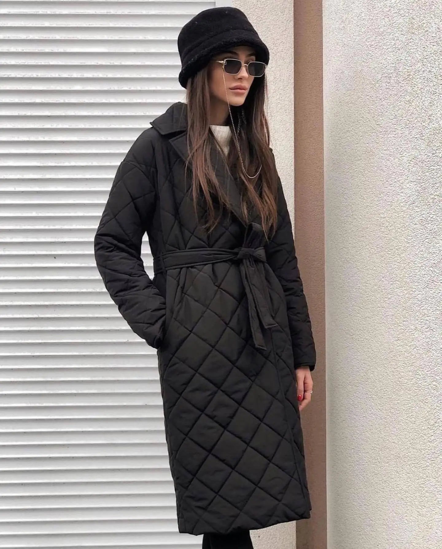 Women's Mid-Length Quilted Jacket – Elegant Lace Design for Winter 0