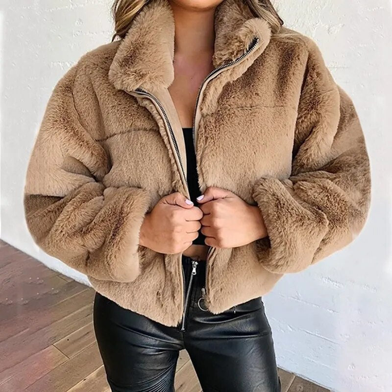 Women’s Oversized Faux Fur Jacket – Cozy High Collar Design 4