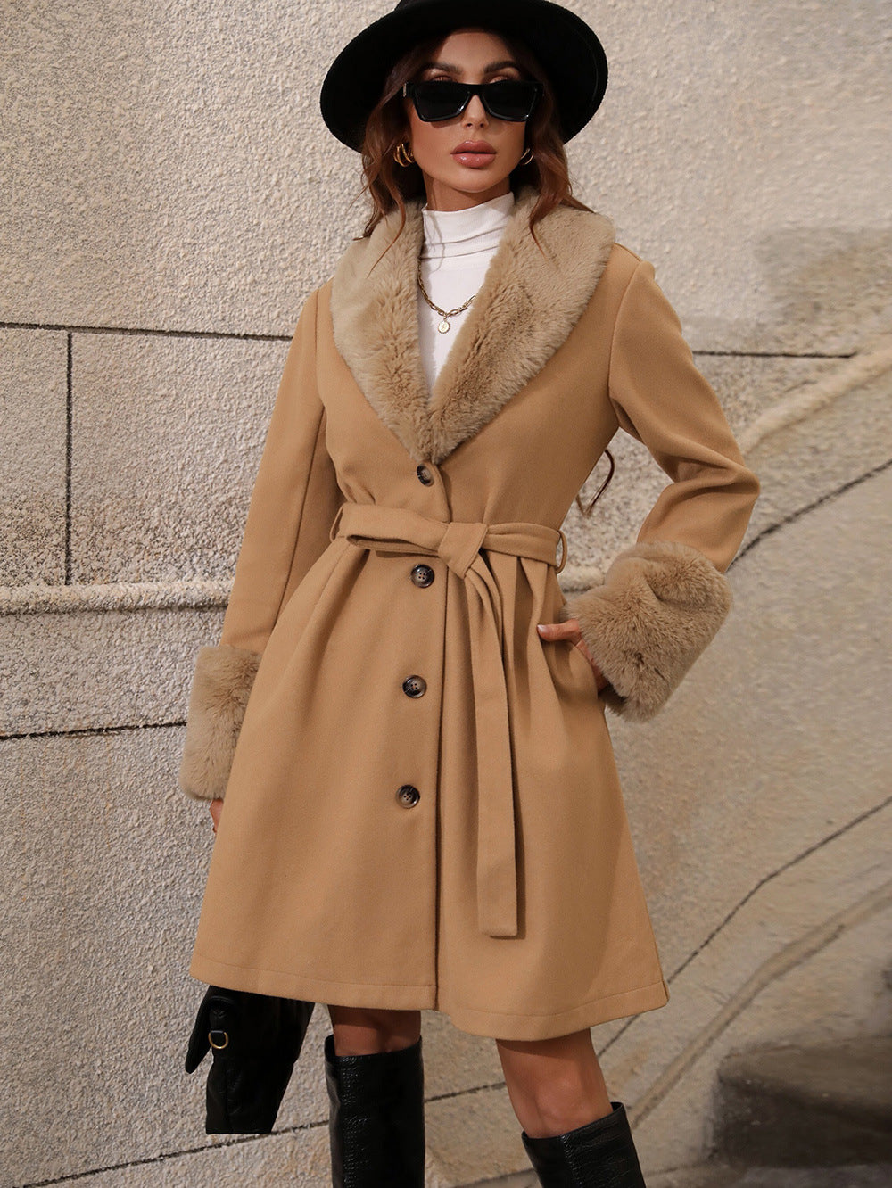 Women’s Tailored Trench Coat – Luxurious Fur Collar & Cuffs 2