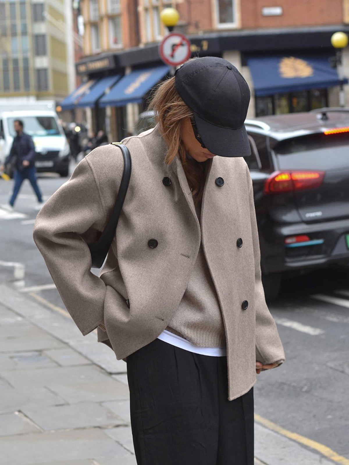 Wool Coat Women – Elegant V-Neck for Warmth & Style 1