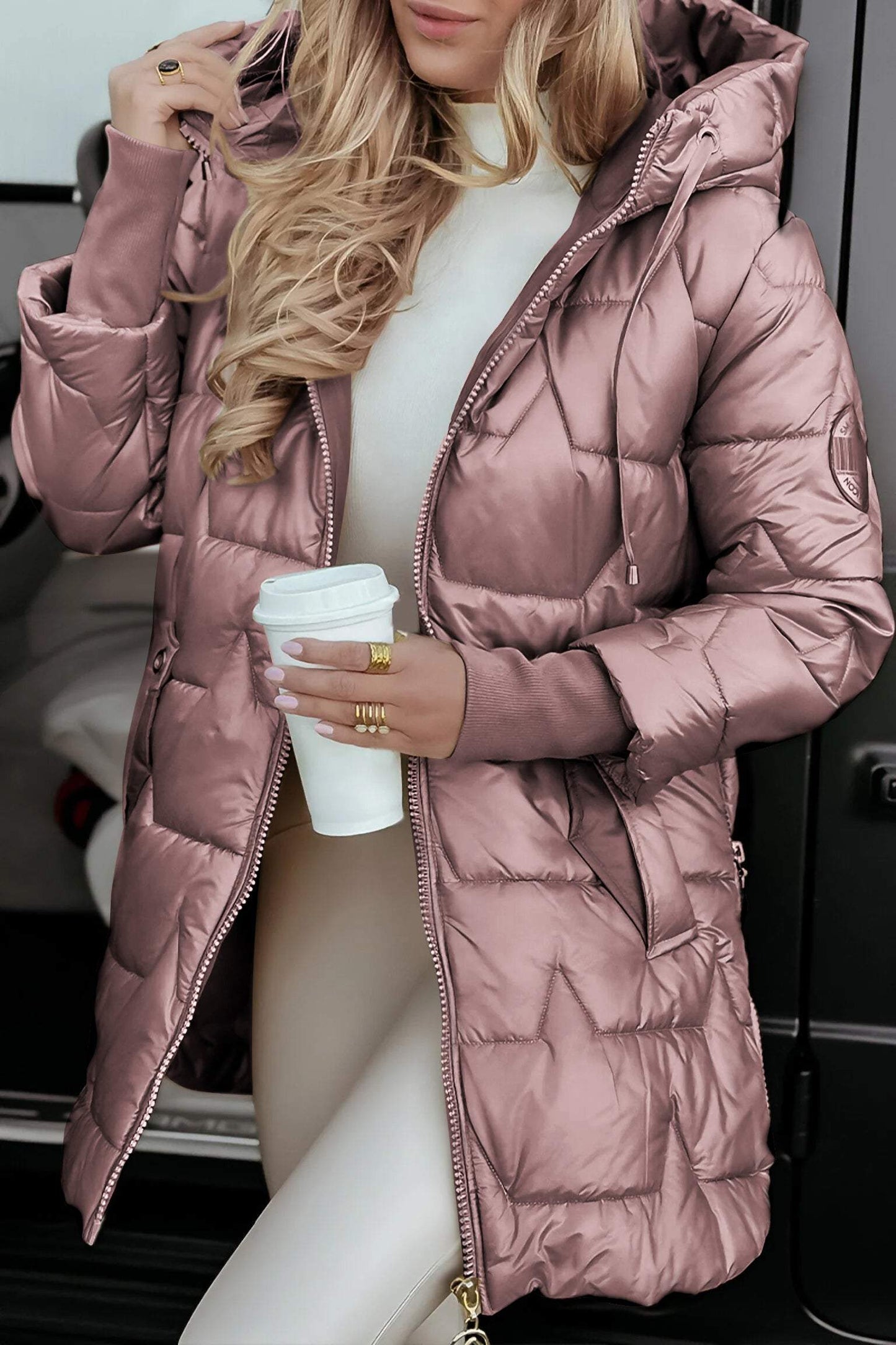 Hooded Jacket – Elegant Design for Cozy Fall Comfort 1