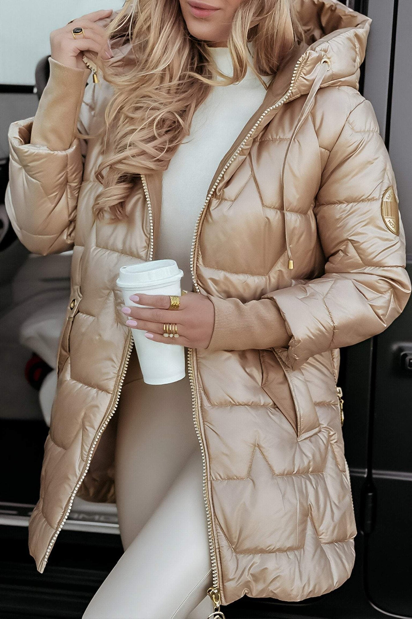 Hooded Jacket – Elegant Design for Cozy Fall Comfort 2