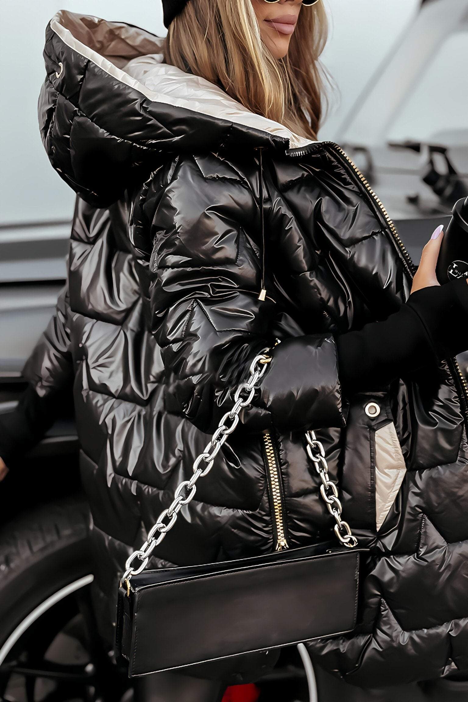 Hooded Jacket – Elegant Design for Cozy Fall Comfort 7