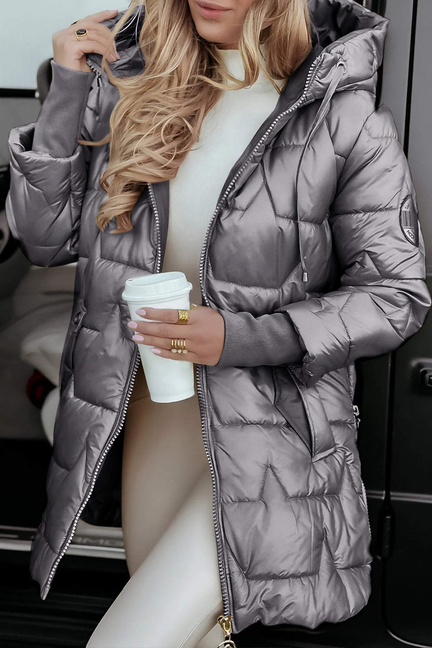 Hooded Jacket – Elegant Design for Cozy Fall Comfort 9