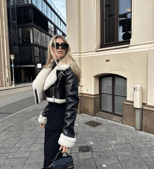 Women's Black Leather Jacket – Chic Fur Collar for Stylish Warmth 0