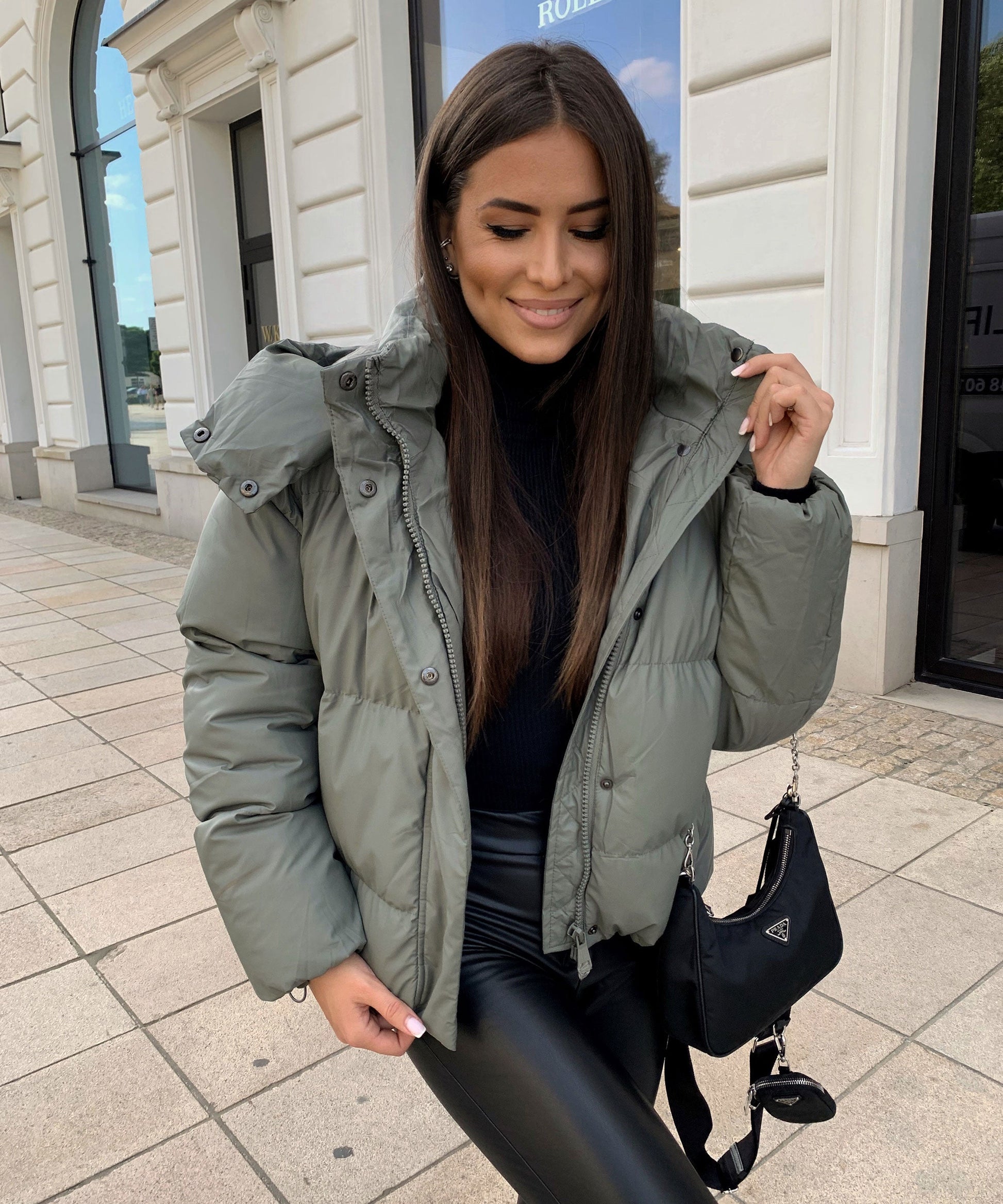 Women's Short Puff Jacket – Cozy Hooded Design for Chic Style 7